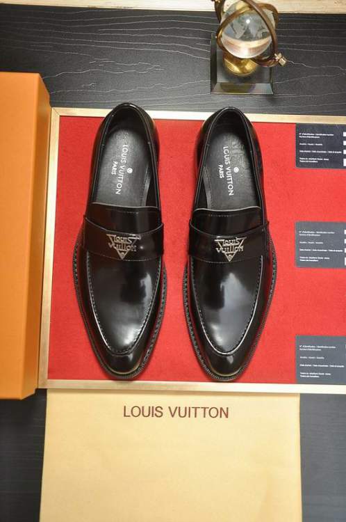 Picture of Louis Vuitton Shoes _SKULVsz38-45hnh073614635